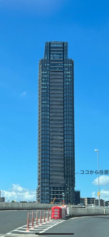 THE　YOKOHAMA　FRONT　TOWER　